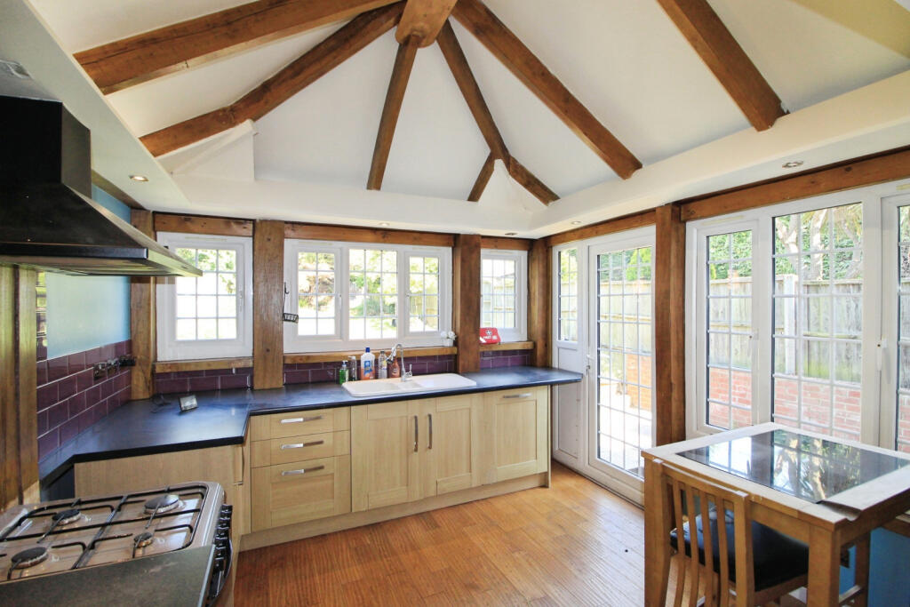 Two Bedroom Ground Floor Maisonette To Rent