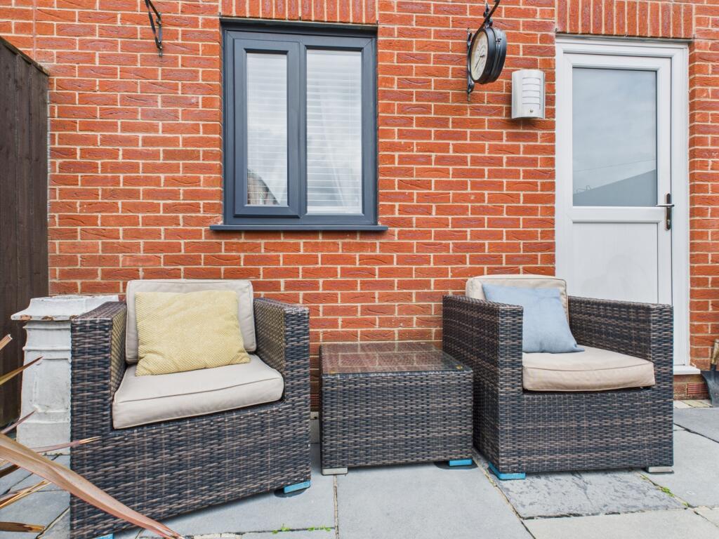 CAM03729G0-PR0088-STILL028