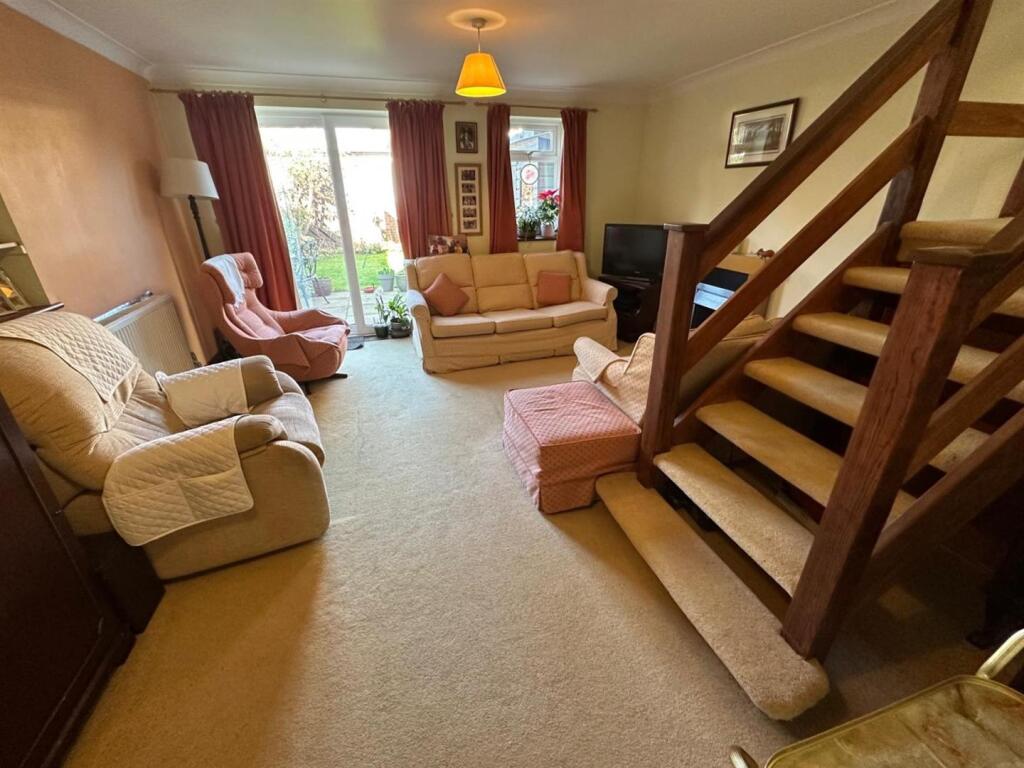 Lounge-dining room.jpg