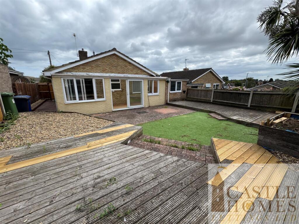 Back Garden2.jpg