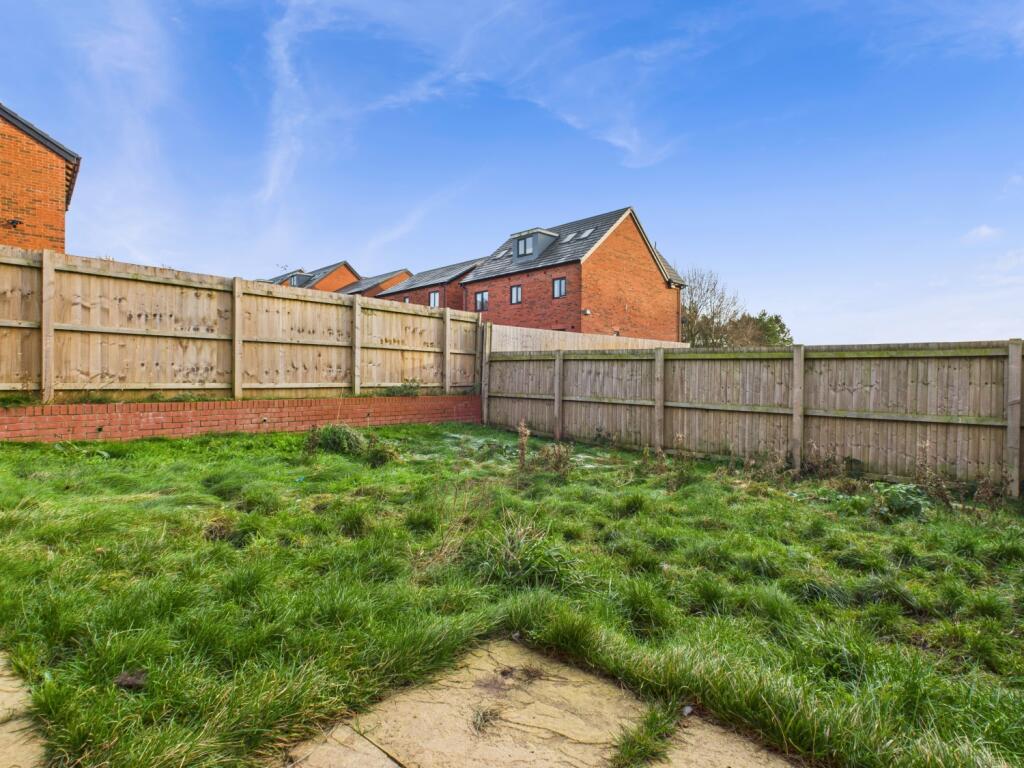 CAM03729G0-PR0178-STILL017