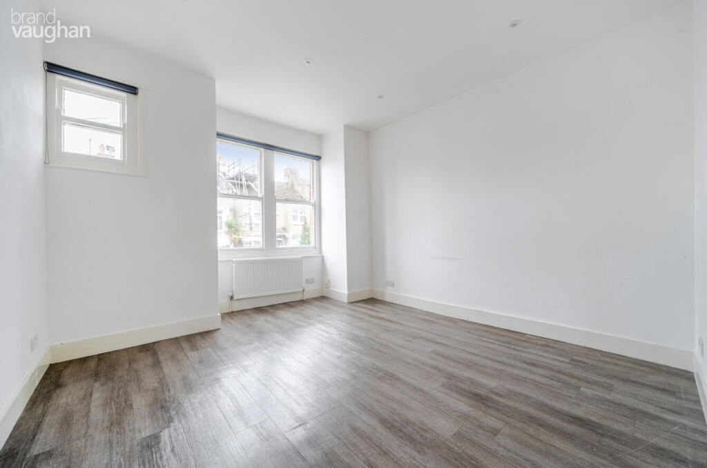 efd69366-54b4-490...