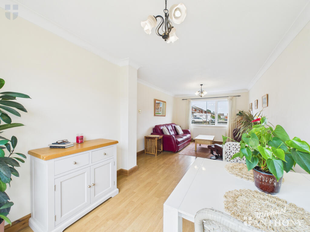 CAM03218G0-PR0777-STILL004