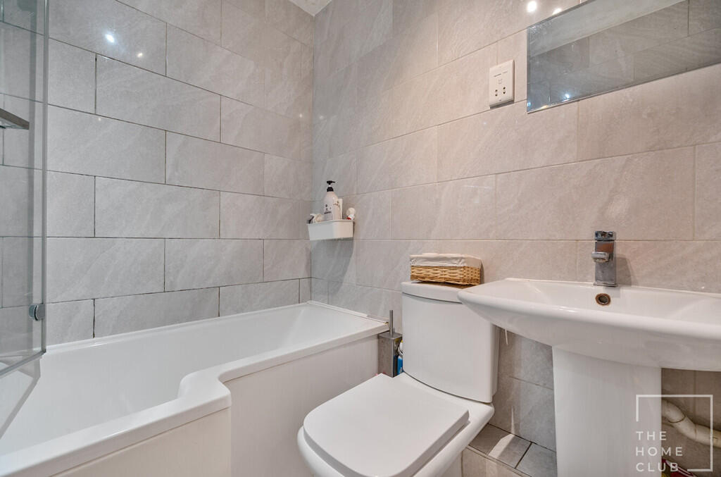 a2ea279c-97a9-448...