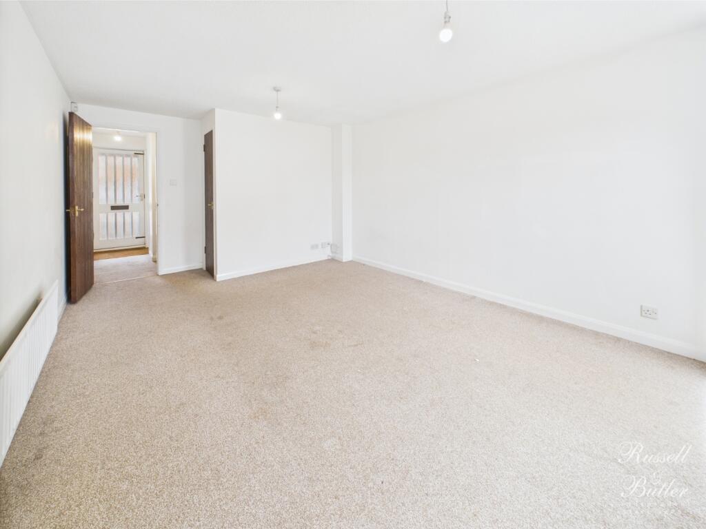 CAM01995G0-PR0307-STILL006