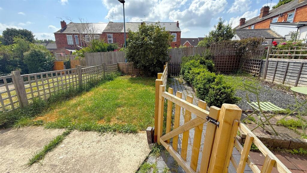 Front garden.jpg