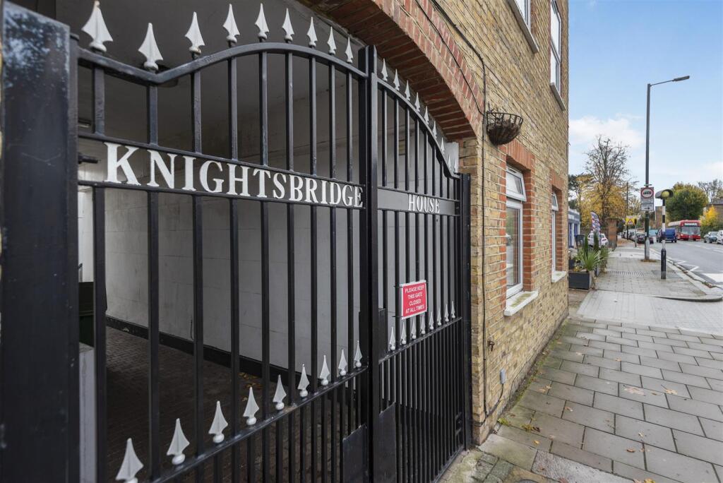 Hampton Road, Twickenham