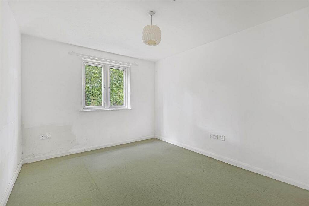 First Bedroom (2).jpg