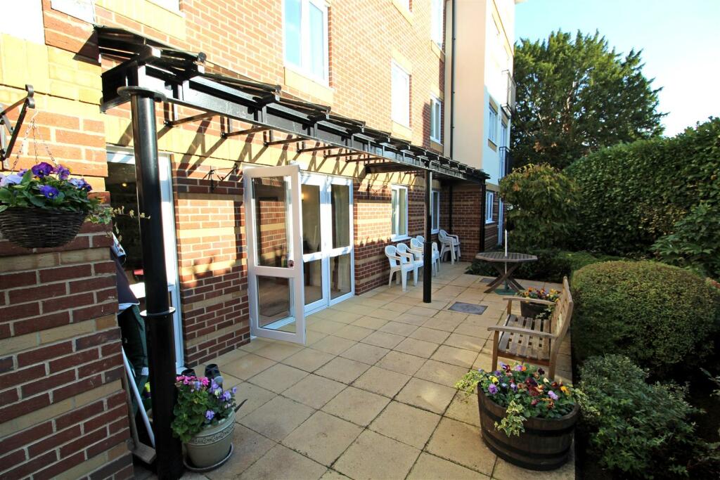 Owners Patio.jpg
