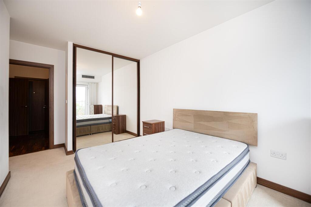 Bedroom  .jpg