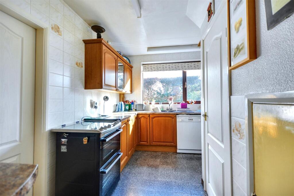 Kitchen_1.jpeg