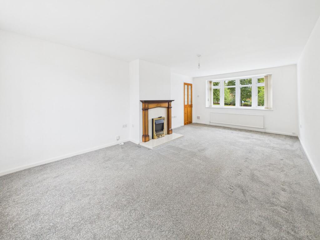 Lounge (Front Elevation)