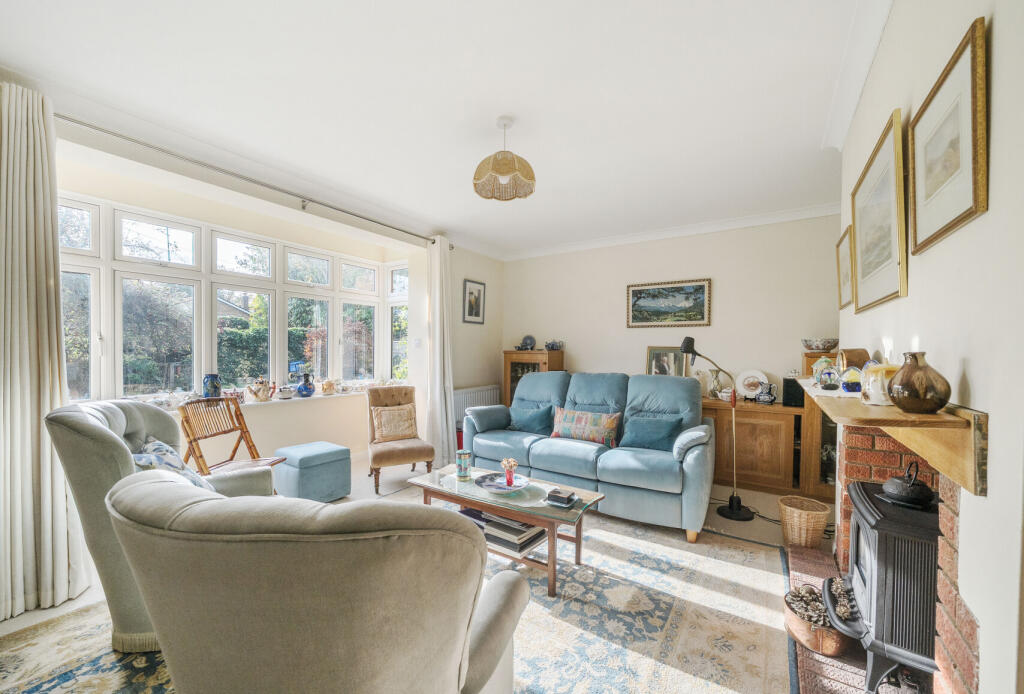 1380699-15-6915cb...