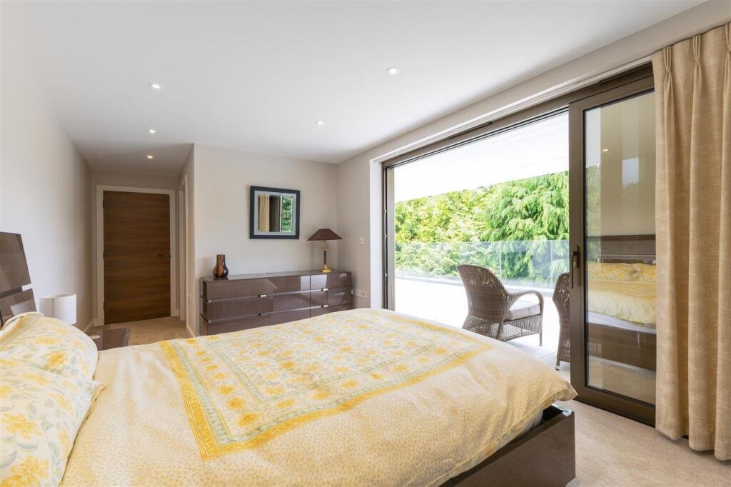 93634_Flat-10-56-The-Avenue  (15).jpg