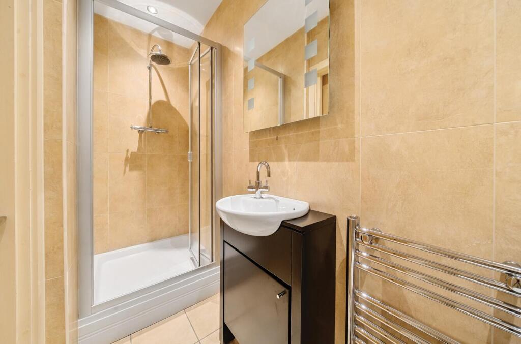 En-suite shower room