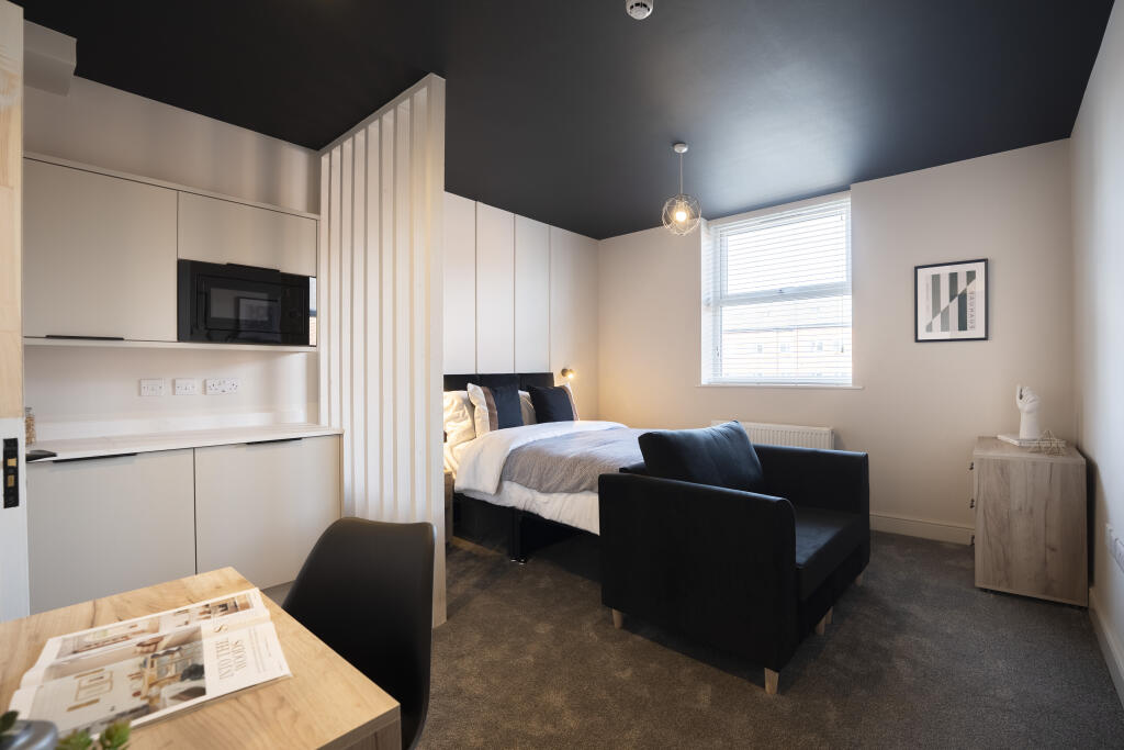 Room7-2.jpg