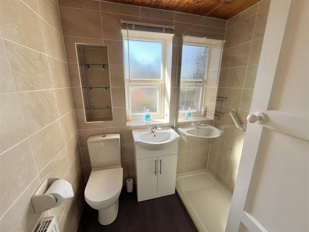 Shower Room Aspect 2