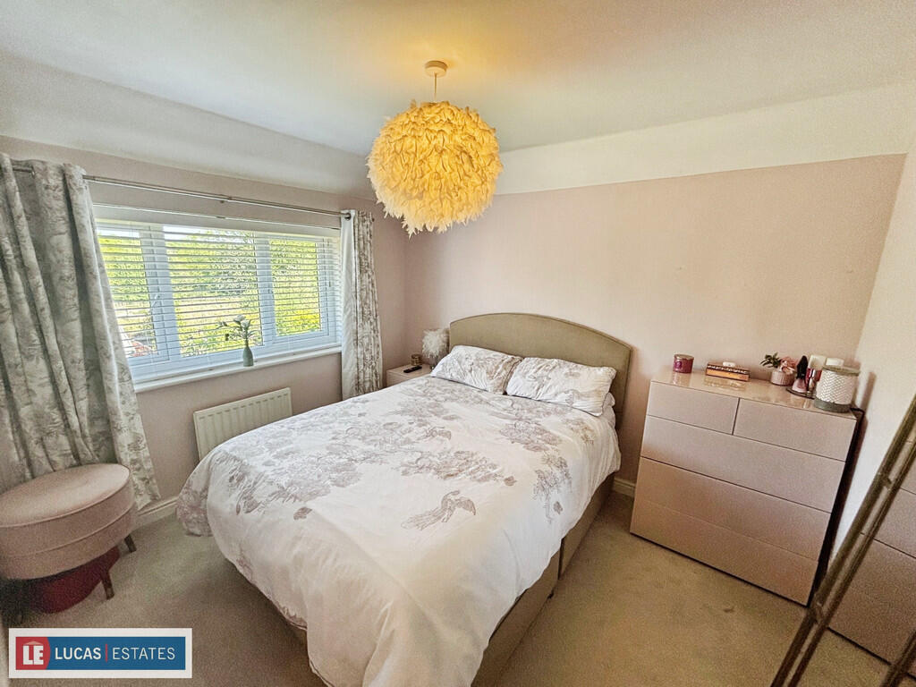 bd31b5e8-7F-4EA9-...