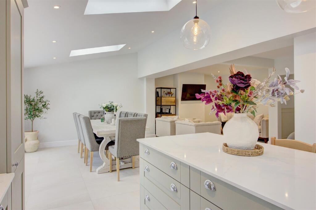Kitching/dining/family