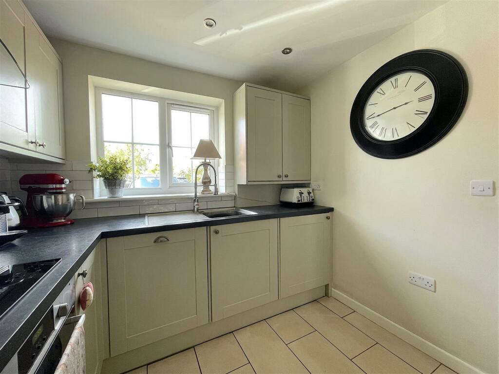Kitchen (3).jpeg