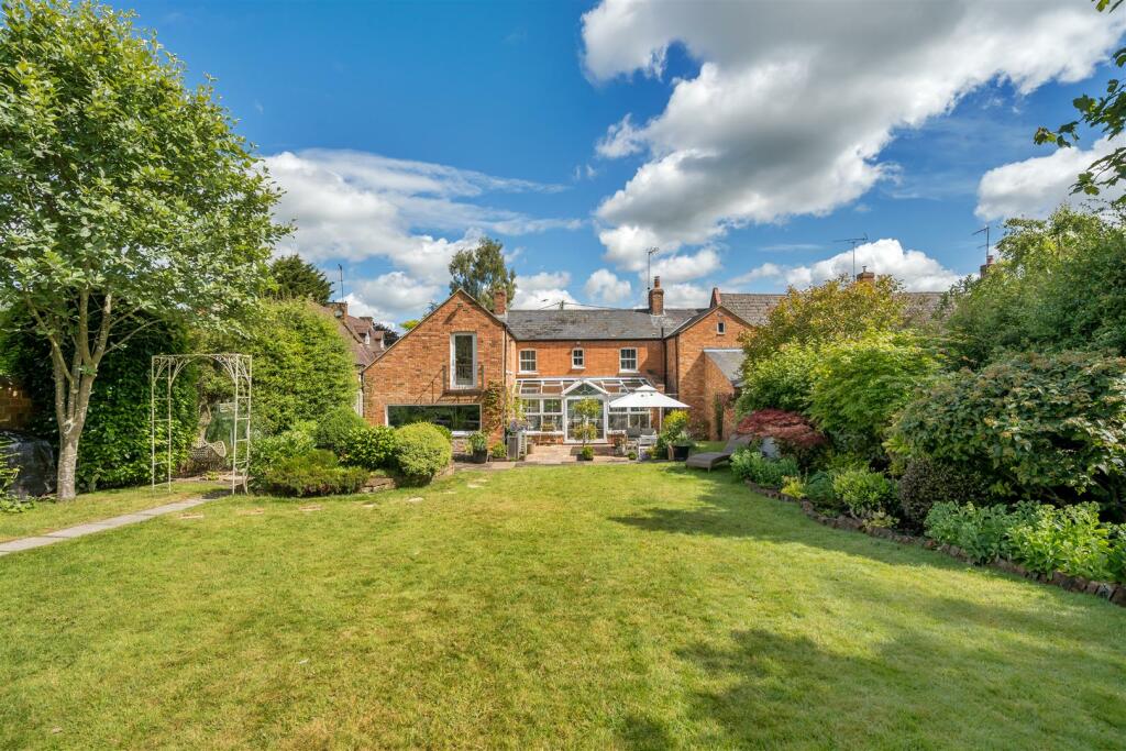 Virginia Cottage, Woodford Halse