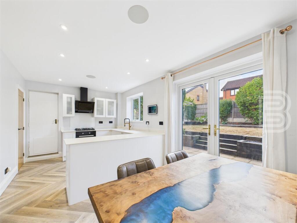 Kitchen Diner (4).jpg