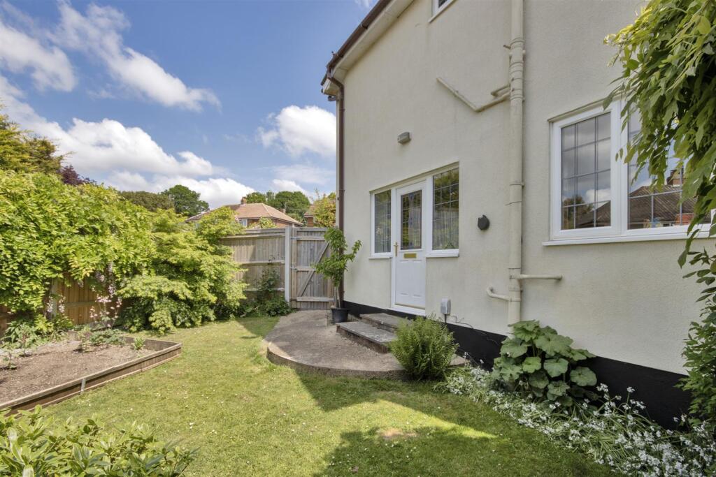 60063_010.jpg - Annexe