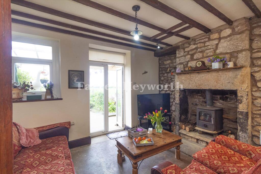 Lounge T202510091201.jpg