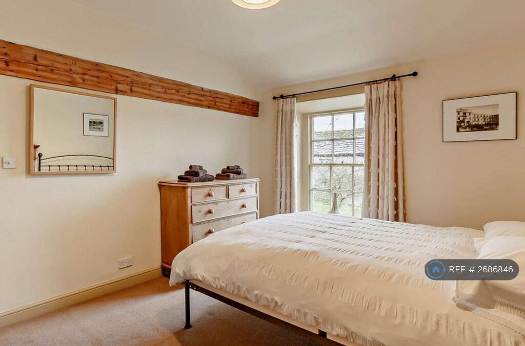 King Bedroom 2