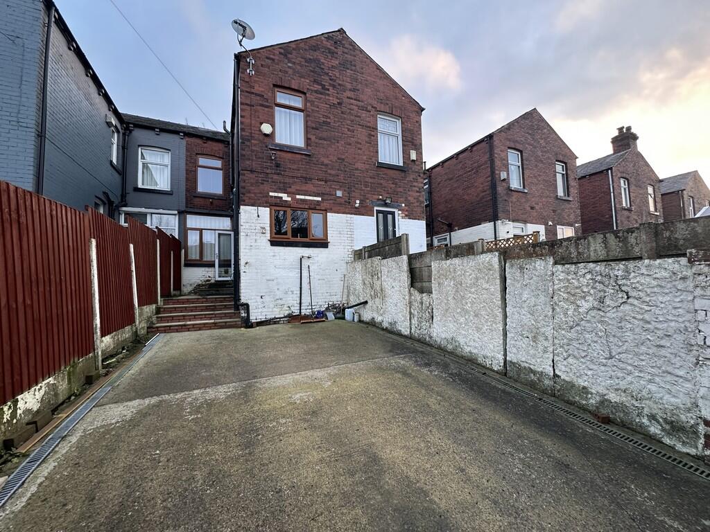 REAR YARD/DRIVEWA...