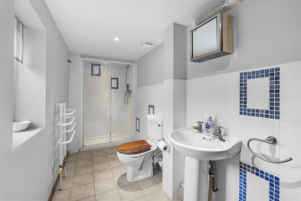 En-suite Shower Room