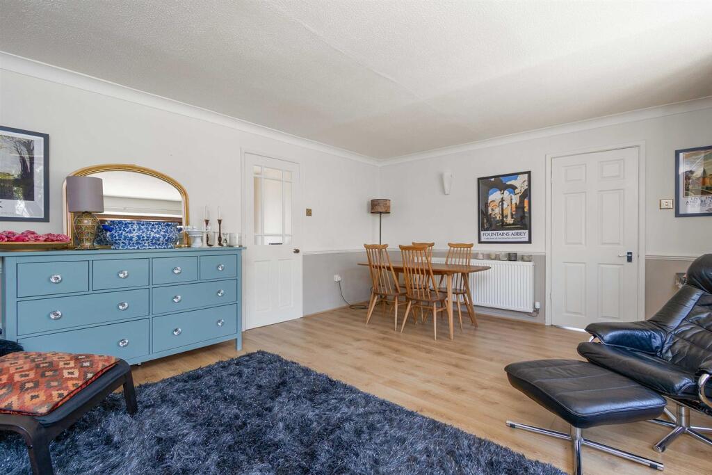 Newts End, 25 Pool Street