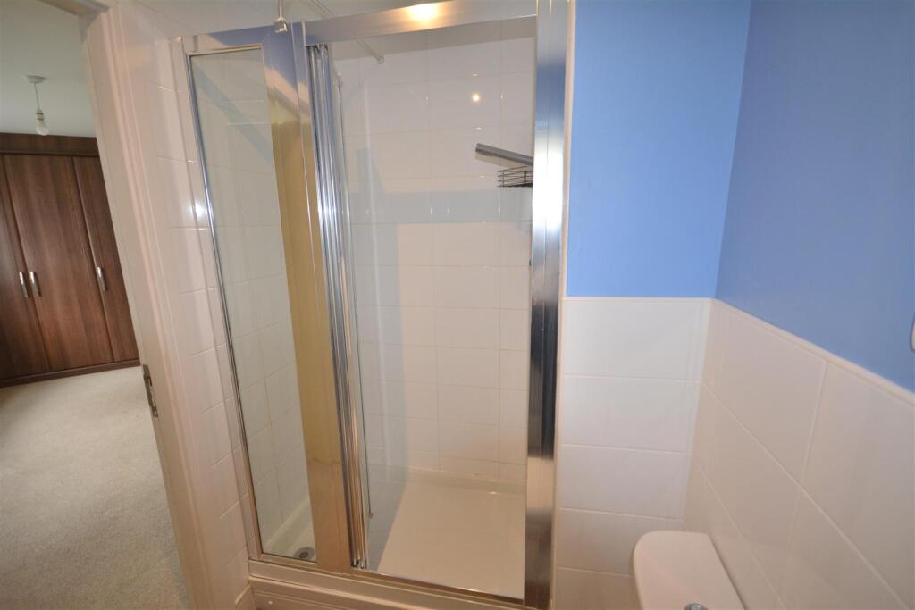 En suite #.JPG