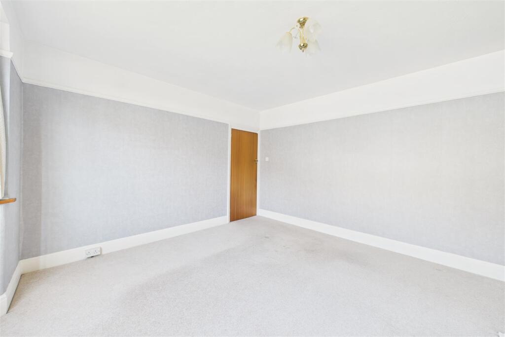 14 Dentwood Grove, Coombe Dingle, Bristol BS9 2QH 