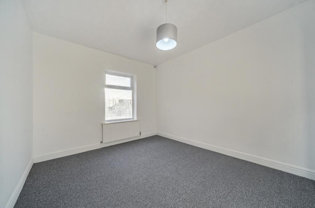 1388097-12-693303a110f52