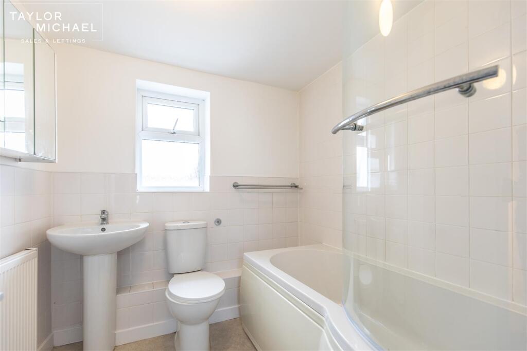 Bathroom-22.jpg