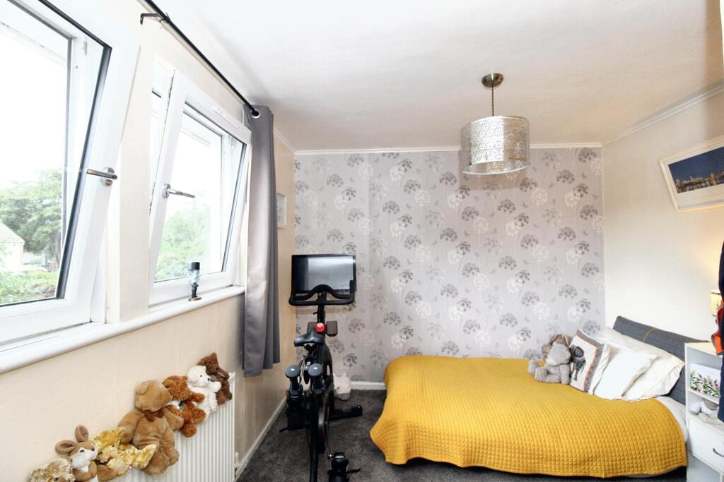 BEDROOM TWO 