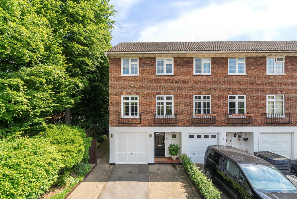 1294561-1-682b304...