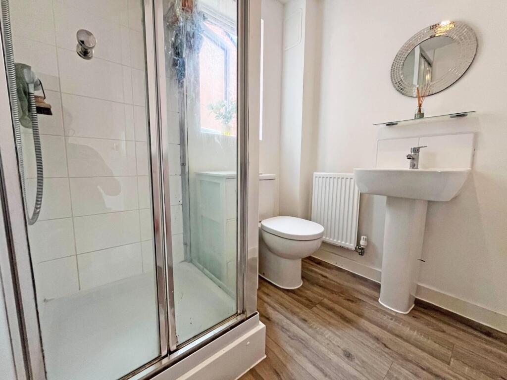 En Suite.jpg