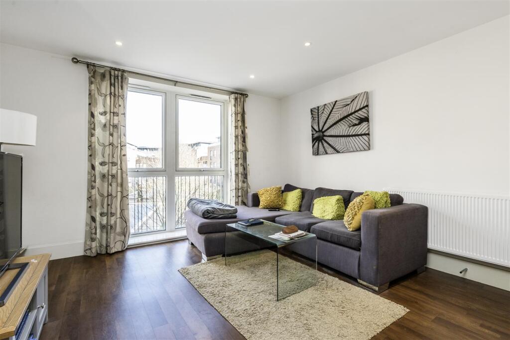 Davidson Frost-Wellings, DFW, Attlee Court, Stanmo