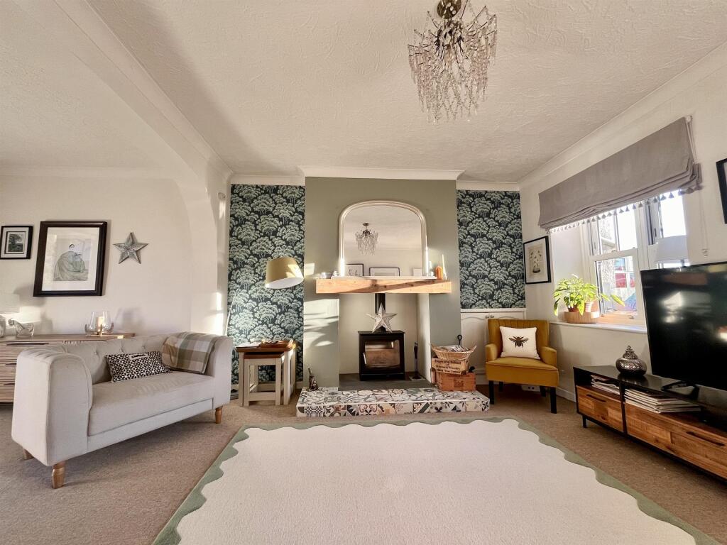 Spacious Lounge