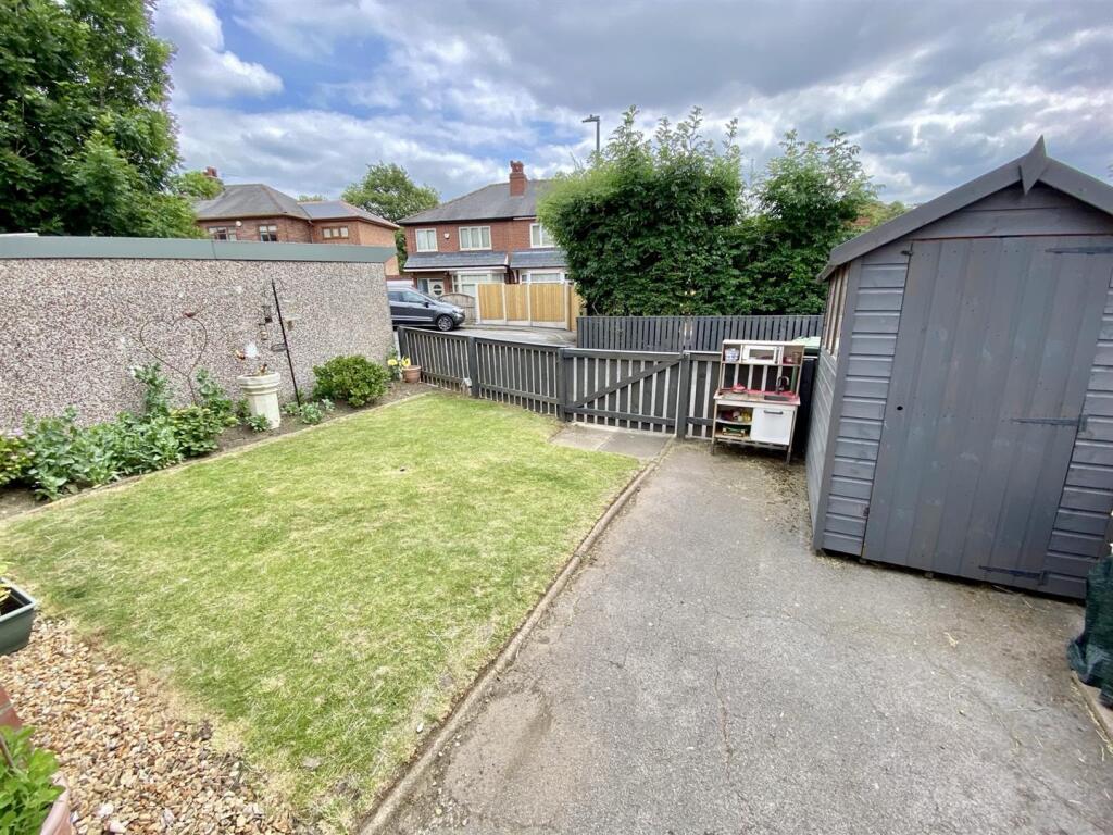 Bramleys Estate Agents - Huddersfield Road - Mirfi