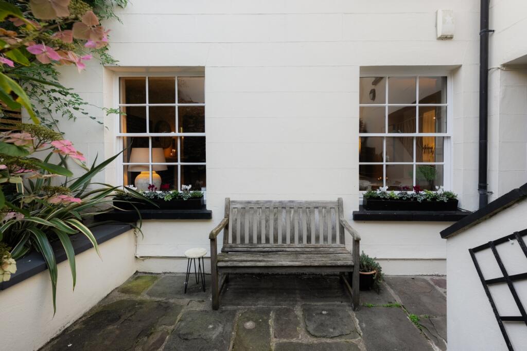 Rear courtyard