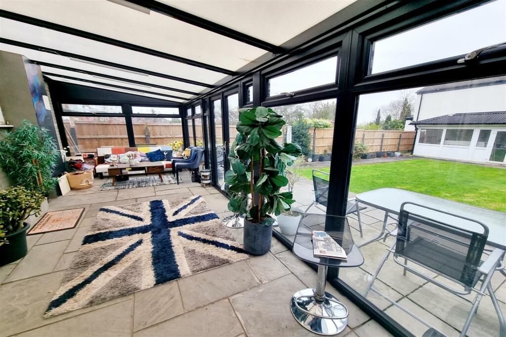 DOUBLE GLAZED CONSERVATORY: