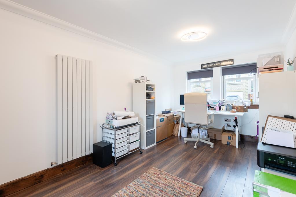 HOME OFFICE