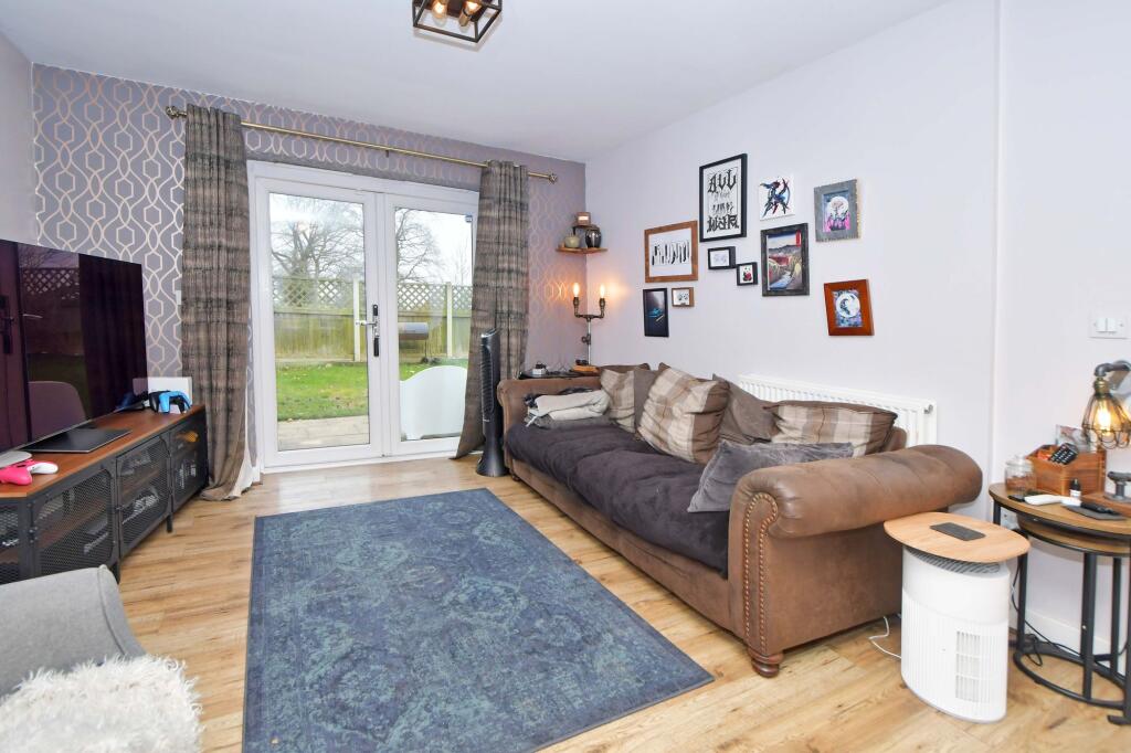 Kitchen &amp; living area