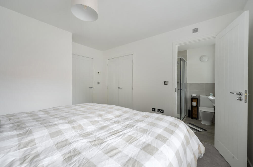 1369158-9-68fa234...