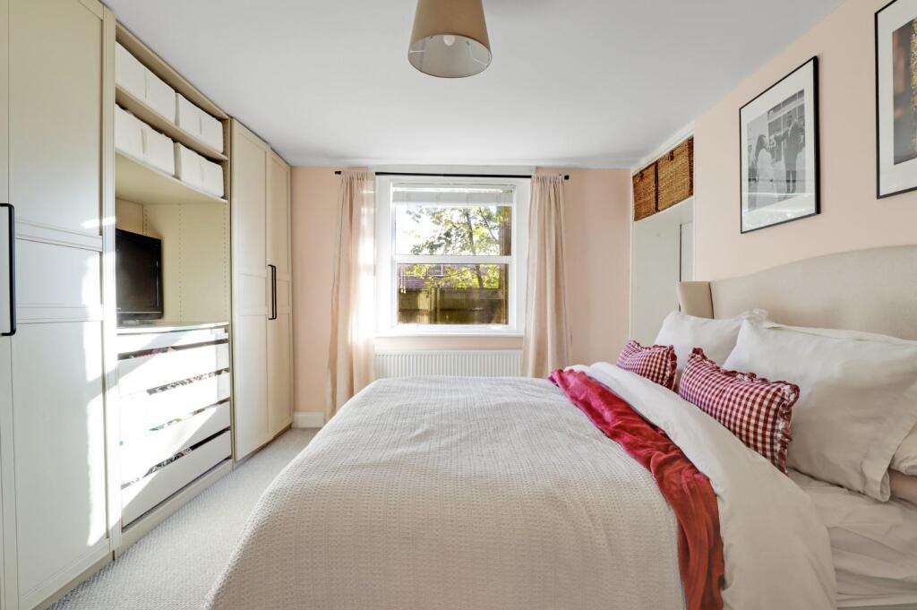 04-0217JHPropWpen - Flat 4 Malcolm Close - 13.jpg