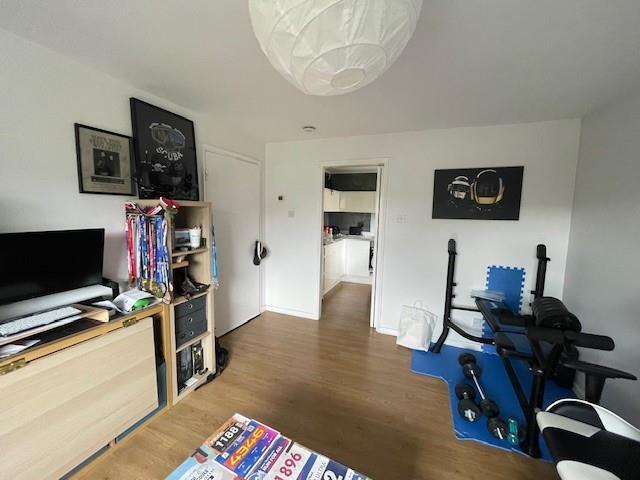 Living room 2.jpg