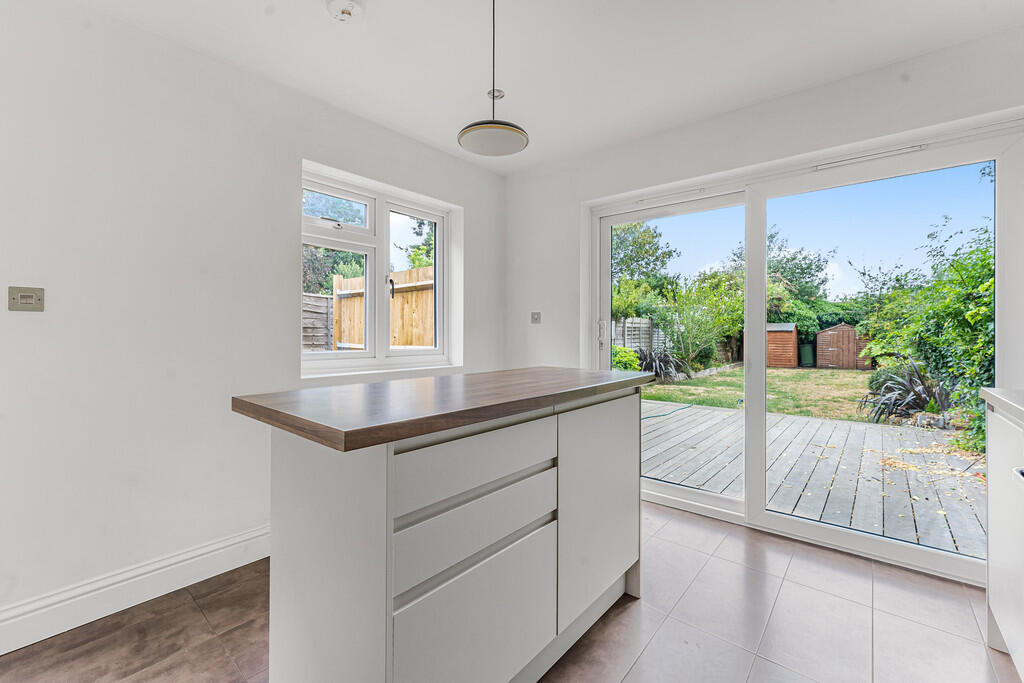 Ealing PK Gdns ex...